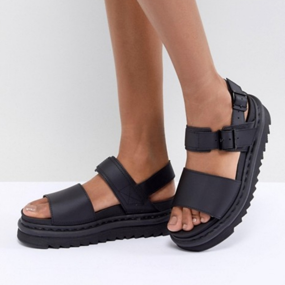 Dr. Martens Voss Black Chunky Sandal